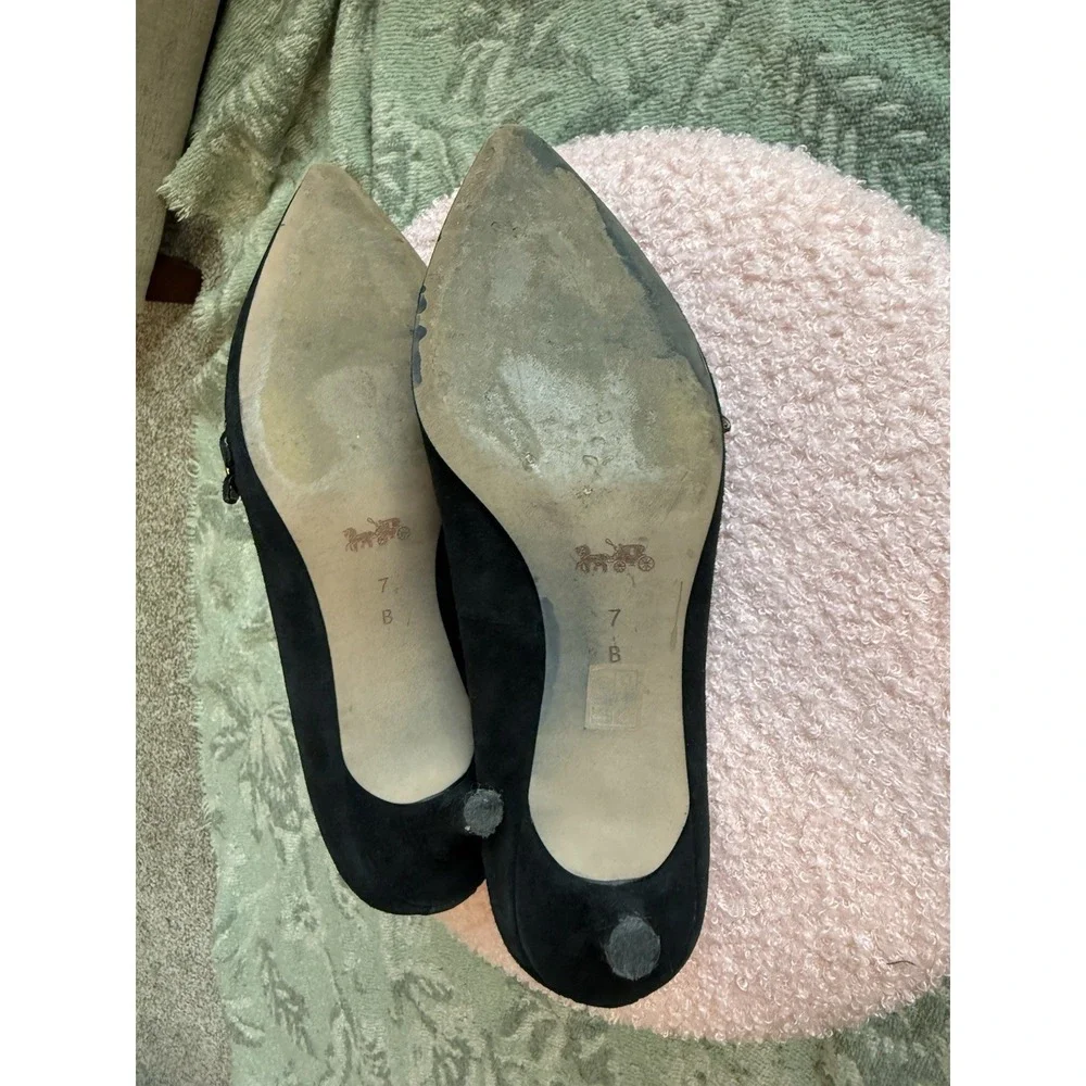 Coach Black Suede Pointed Toe Kitten Heel Pumps Buckle Accent Size 7 B - Picture 6 of 6